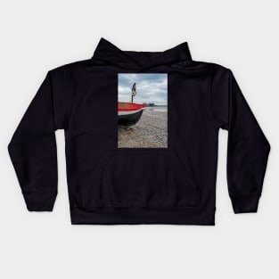 Crab fishing boat on the shingle beach Kids Hoodie